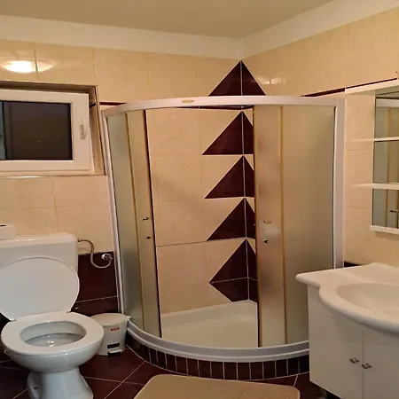 Gordana - Two Bedroom With Balcony And Sea View And Garden View