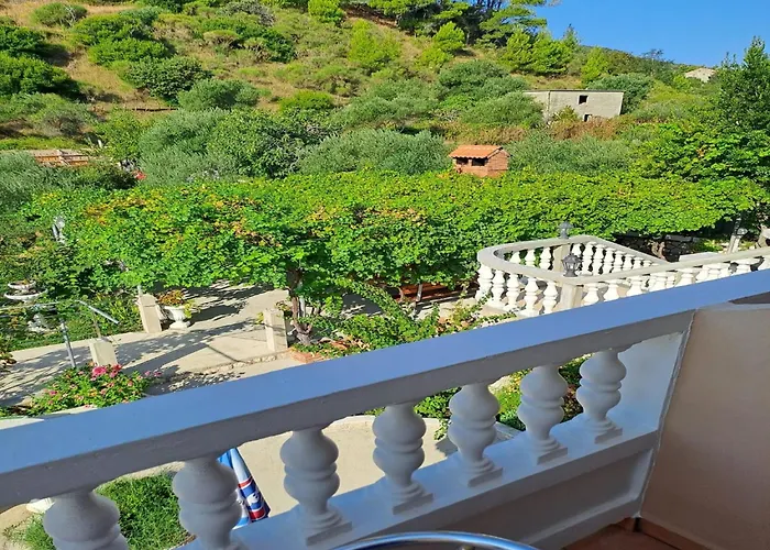 Gordana - Two Bedroom With Balcony And Sea View And Garden View